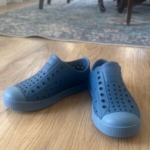 Native Kids Water Shoes in Deep Blue